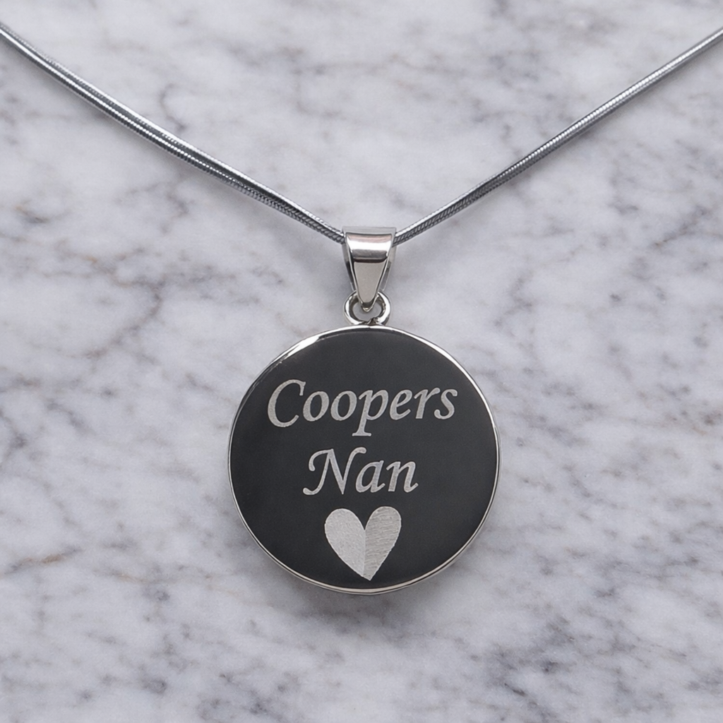 𝑭𝒐𝒓𝒆𝒗𝒆𝒓 𝑬𝒏𝒈𝒓𝒂𝒗𝒆𝒅 – 𝑪𝒖𝒔𝒕𝒐𝒎 𝑰𝒏𝒔𝒄𝒓𝒊𝒑𝒕𝒊𝒐𝒏